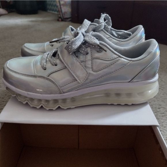 YRU dolls kill aire silver platform sneakers Space Alien Shoe Chain Charm 8 New - Picture 10 of 16